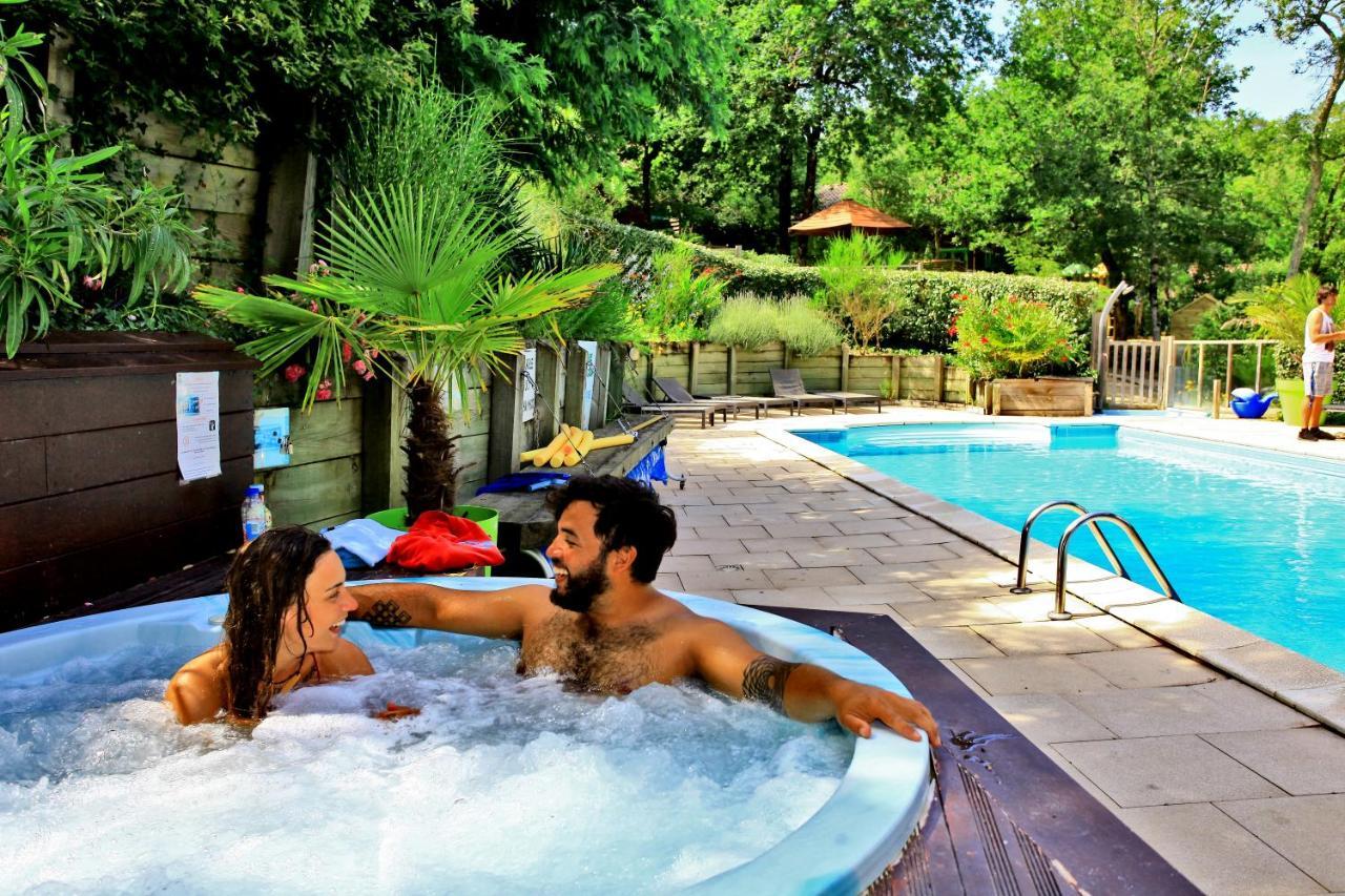 Village Nature Et Ocean A Cote De La Plage Avec Piscine Et Jacuzzi Месанж Екстериор снимка