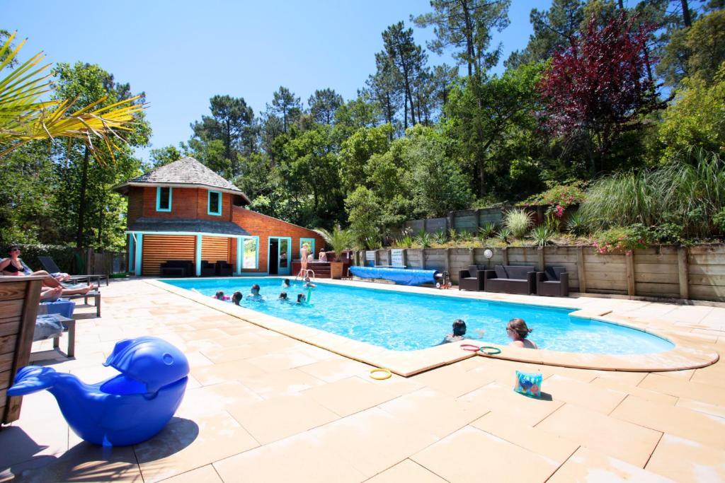 Village Nature Et Ocean A Cote De La Plage Avec Piscine Et Jacuzzi Месанж Екстериор снимка